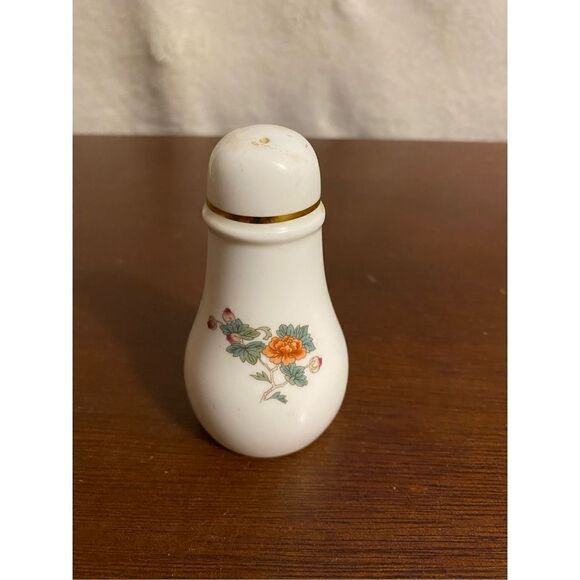 Vintage Wedgewood Kutani Crane-gold edge pepper pot - Picture 5 of 5